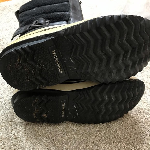 sorel zip up boots